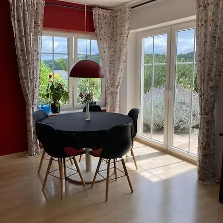 Apartment Ferienwohnung Nauborn Mit Grosser Uberdachter Terrasse, Ruhig Gelegen *