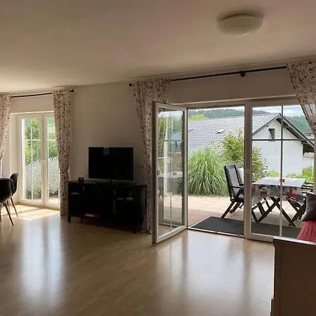 Apartment Ferienwohnung Nauborn Mit Grosser Uberdachter Terrasse, Ruhig Gelegen Wetzlar